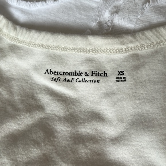 ABERCROMBIE AND FITCH PAJAMA SET - Picture 5 of 5